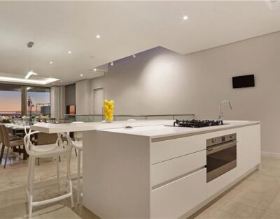 Villa MonteMare – Luxury living in Camps Bay with sea views and pool