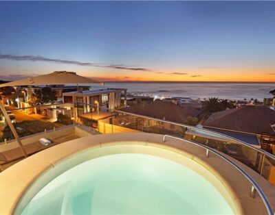 Villa MonteMare – Luxury living in Camps Bay with sea views and pool