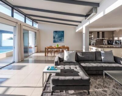 Penthouse 4 Blue 3 Bedroom with Sea View