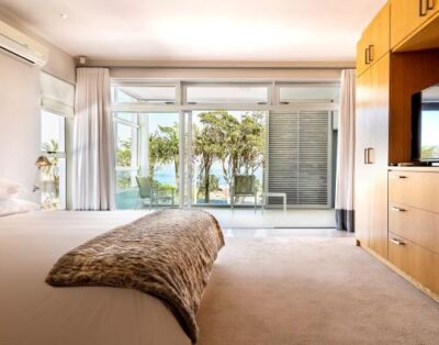 Penthouse 4 Blue 3 Bedroom with Sea View