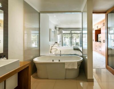 Penthouse 4 Blue 3 Bedroom with Sea View