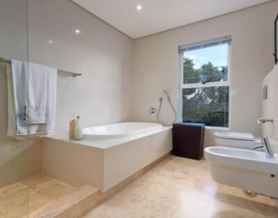 Theresa Luxe 4 Bedroom Luxury Villa with pool & views