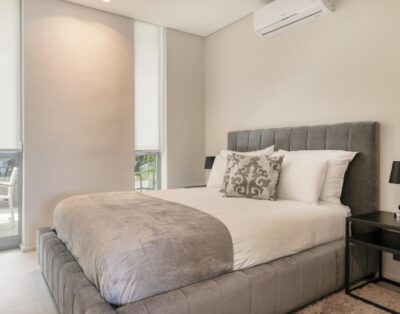 Medburn Vista Maris – 3 Bedroom Luxury Apt in Camps Bay with pool