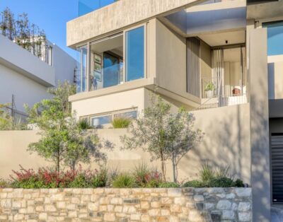 Medburn Vista Maris – 3 Bedroom Luxury Apt in Camps Bay with pool